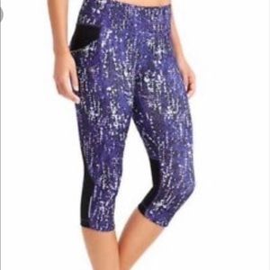 Athleta pebble be free purple 3/4 leggings